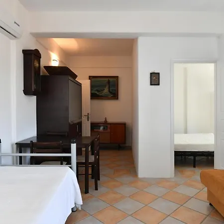 Bright Pounta House With Sea View Holiday home *