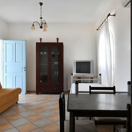 Bright Pounta House With Sea View Holiday home *