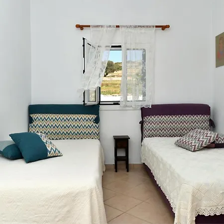 Bright Pounta House With Sea View Holiday home